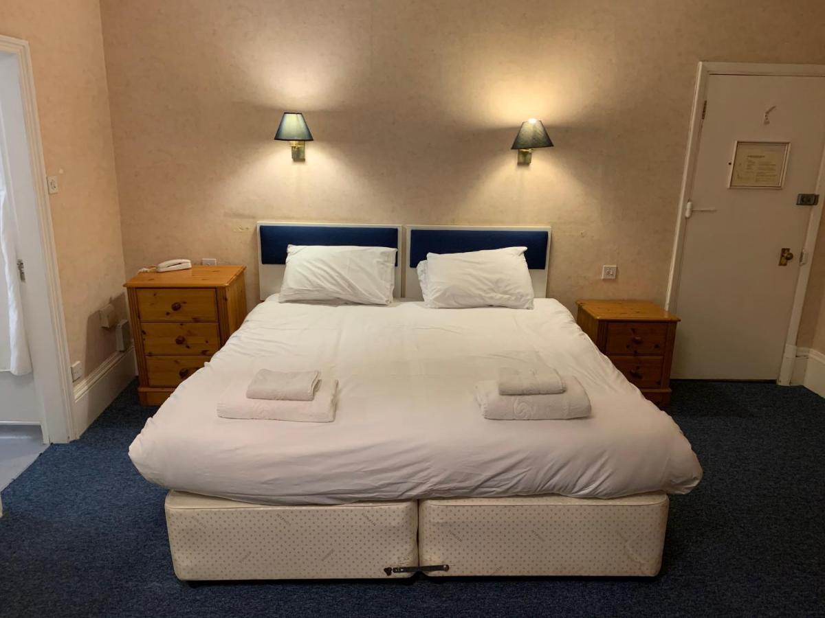 Yelf'S Hotel Ryde  Rum bild